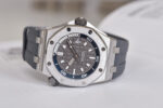 ⁦Audemars Piguet (Royal Oak Offshore) Watch For Men 15720ST.OO.A009CA.01⁩ - الصورة ⁦6⁩