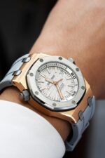 ⁦Audemars Piguet (Royal Oak Offshore) Watch For Men 15711OI.OO.A006CA.01⁩ - الصورة ⁦18⁩