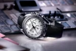 ⁦Omega (Speedmaster) watch for men 311.32.42.30.04.003⁩ - الصورة ⁦11⁩