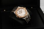 ⁦Audemars Piguet (Royal Oak) Watch For Women 77350SR.OO.1261SR.01⁩ - الصورة ⁦16⁩