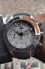 ⁦Omega (Seamaster Planet Ocean) watch for men 215.92.46.51.99.001⁩ - الصورة ⁦13⁩