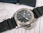 ⁦Panerai (Submersible) watch for men PAM01305⁩ - الصورة ⁦5⁩